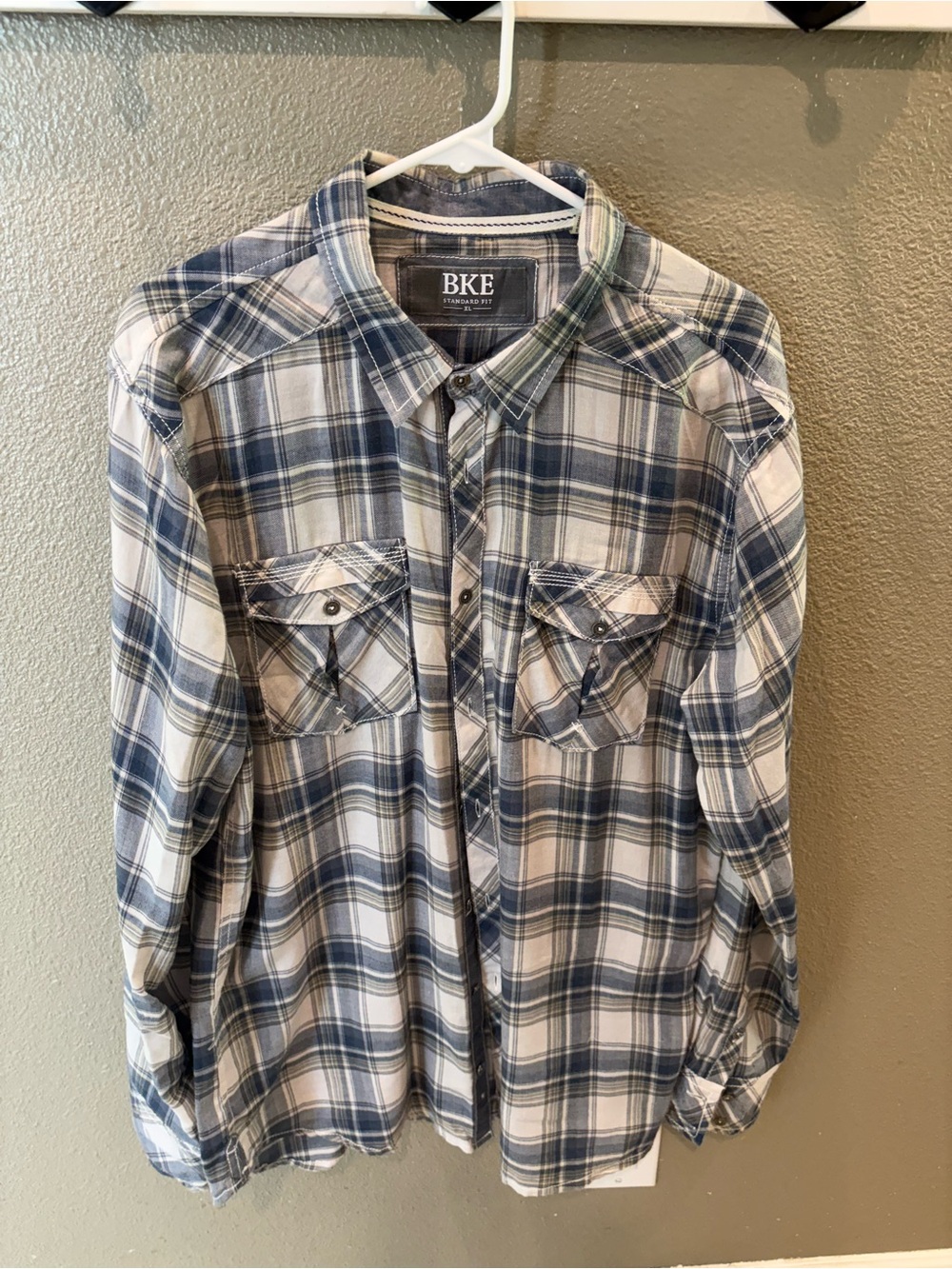 BKE Men's Plaid Button-Down Shirt in Blue and White